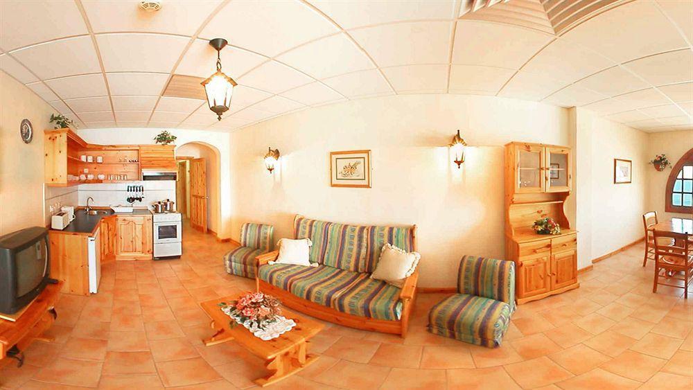 The Mediterranea Hotel & Suites San Pawl il-Baħar Eksteriør billede
